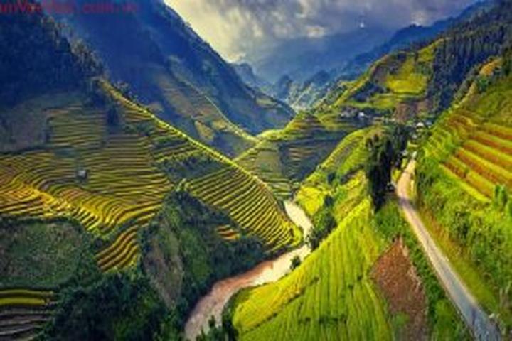 Xu hướng Soi 2 app du lịch đang hot: Hotspot Matrix tiết lộ bí quyết video viral