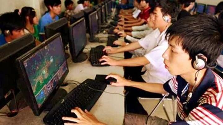 Hotspot Matrix và Ông Donald Trump cùng gia đình lần đầu xuất hiện sau bầu cử, “cậu út”